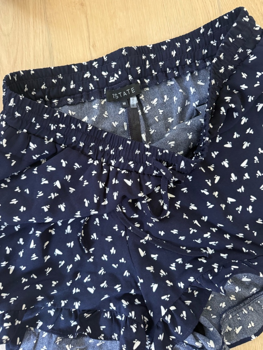 1.STATE Navy and White Printed Ruffle Hem Shorts